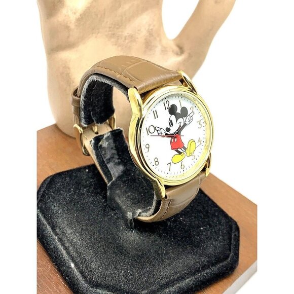Disney Mickey Mouse Women's Watch 35mm White Dial Quartz Brown Leather Band - Picture 13 of 13